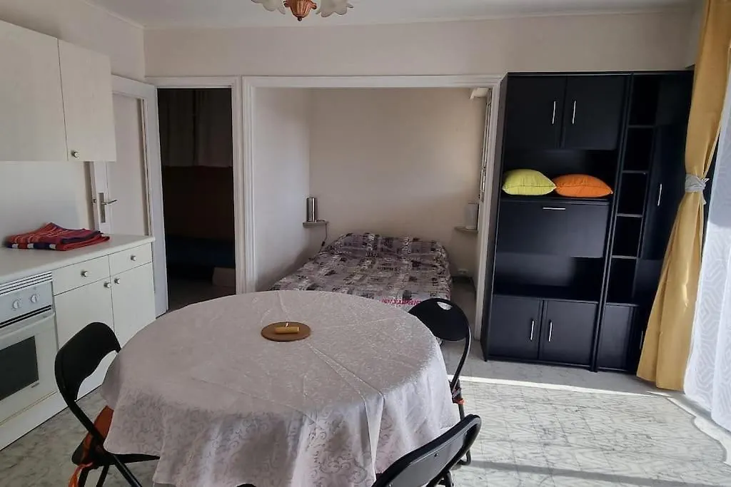 Apartment Appartement Plage De La Salis Antibes